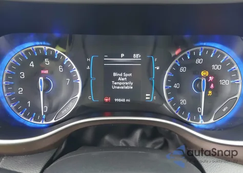 2018 Chrysler Pacifica Touring Plus z USA, uszkodzony, nr VIN 2C4RC1FG1JR117134